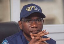 Conakry : l’OGP interdit tout affichage publicitaire aux abords de l’aéroport Ahmed Sékou Touré.