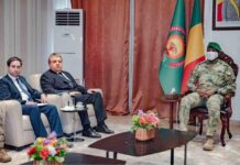 Mali : première apparition publique du général Assimi Goïta après les attaques terroristes.