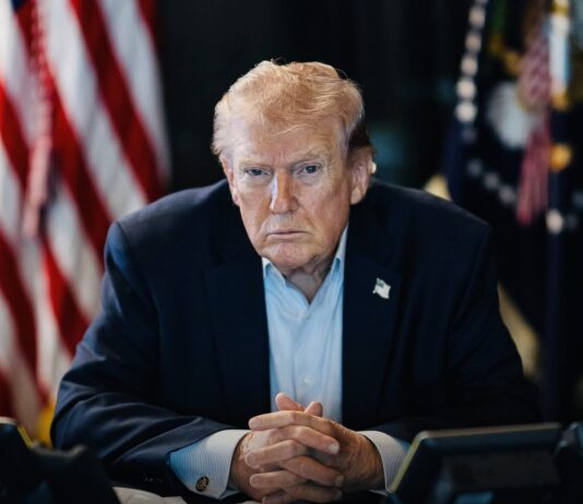 Tensions au Moyen-Orient : Donald Trump menace l’Iran d’une riposte imminente.