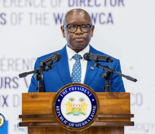 La Sierra Leone accepte d’accueillir des migrants ouest-africains expulsés des États-Unis.