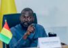 Guinée : Mamadi Doumbouya interdit l’exportation de l’or brut et impose son raffinage à Conakry.