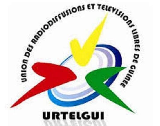 Guinée : L’URTELGUI appelle les médias privés à censurer les contenus musicaux injurieux.