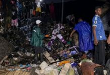 Éboulement de la décharge de Dar-es-Salam : 30 morts et 22 blessés.