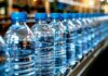 Eau minérale : le gouvernement fixe de nouveaux prix plafonds en Guinée.